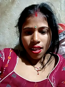 Snapshot of Miss_triha chatting on March 11, 12:54 am Miss triha online show from March 11, 12:54 am