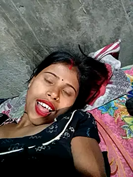 Snapshot of Miss_triha chatting on March 14, 1:48 am Miss triha online show from March 14, 1:48 am