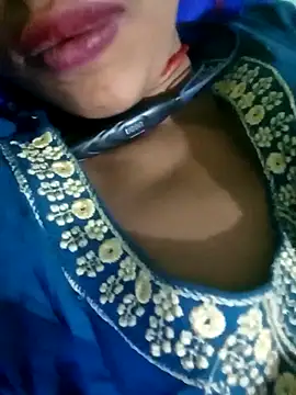 Snapshot of Miss_triha chatting on October 31, 10:44 pm Miss triha online show from October 31, 10:44 pm