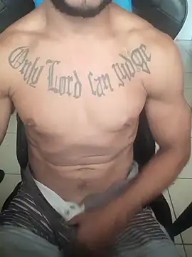 Snapshot of mcloveyiii chatting on March 10, 11:21 am mcloveyiii online show from March 10, 11:21 am