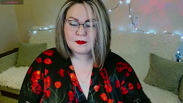 Snapshot of Vivien__wet chatting on February 2, 7:57 pm Vivien  wet online show from February 2, 7:57 pm
