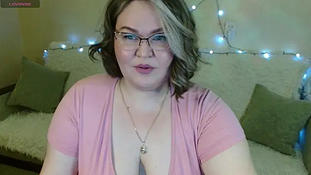 Snapshot of Vivien__wet chatting on February 4, 11:16 pm Vivien  wet online show from February 4, 11:16 pm