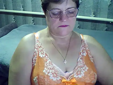 ElzaJewel online show from November 27, 8:55 pm