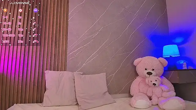 ariana jhonson1 online show from March 21, 12:32 pm