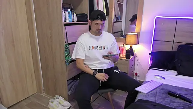 Snapshot of ILoveNYStyle chatting on March 11, 10:31 pm ILoveNYStyle online show from March 11, 10:31 pm