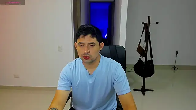 Snapshot of ILoveNYStyle chatting on September 17, 11:12 am ILoveNYStyle online show from September 17, 11:12 am