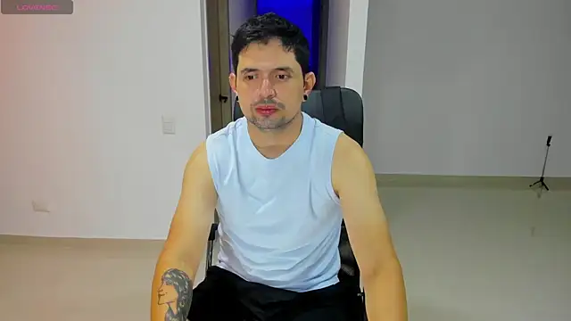 Snapshot of ILoveNYStyle chatting on October 10, 11:20 am ILoveNYStyle online show from October 10, 11:20 am