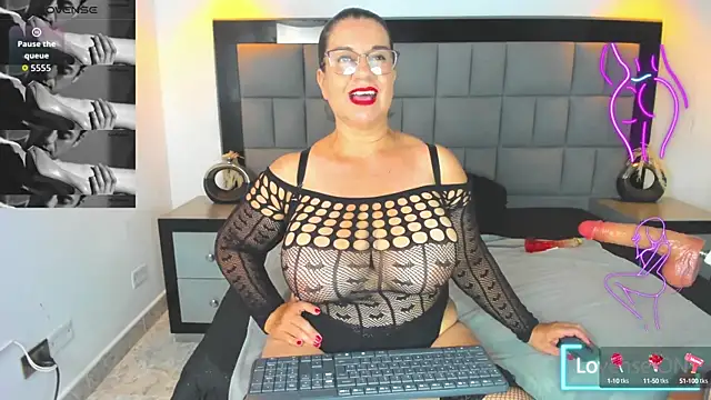 Your Lady Milf online show from September 23, 8:45 pm