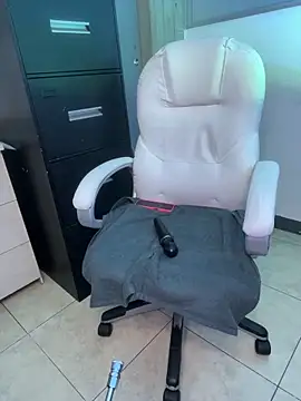 Nicky gh online show from March 9, 10:52 pm