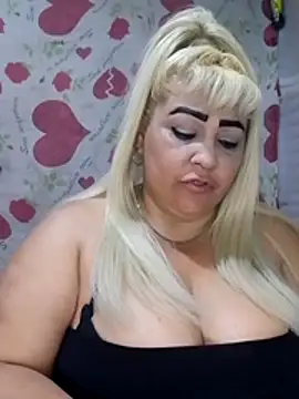 Snapshot of BonniAdams chatting on November 14, 5:44 pm BonniAdams online show from November 14, 5:44 pm