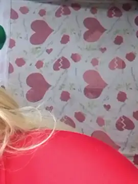 Snapshot of BonniAdams chatting on November 28, 10:23 pm BonniAdams online show from November 28, 10:23 pm