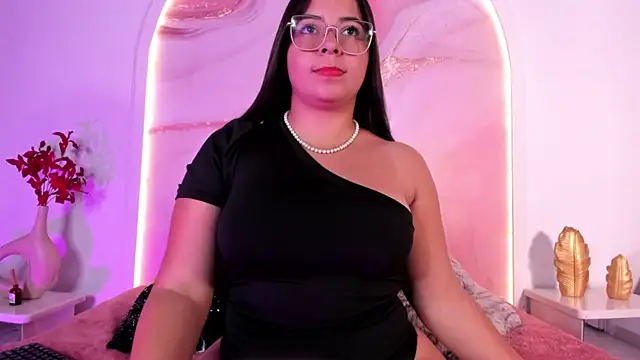 Snapshot of Sofii_Lopezz chatting on February 28, 11:14 am Sofii Lopezz online show from February 28, 11:14 am