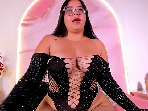 Snapshot of Sofii_Lopezz chatting on March 6, 11:47 am Sofii Lopezz online show from March 6, 11:47 am