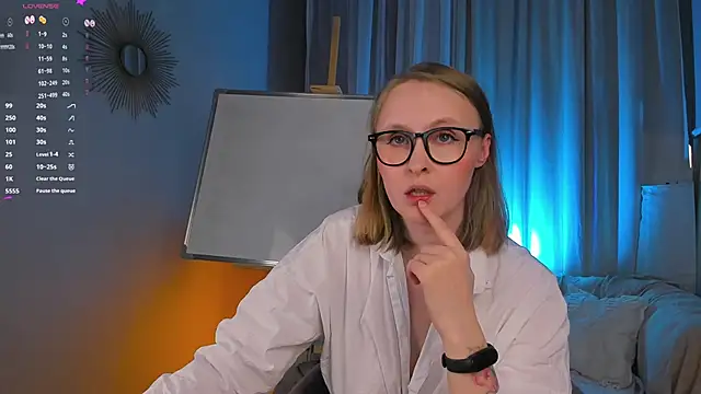 Snapshot of Agatha_Mott chatting on March 21, 1:56 pm Agatha Mott online show from March 21, 1:56 pm