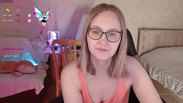 Snapshot of Agatha_Mott chatting on November 16, 2:17 am Agatha Mott online show from November 16, 2:17 am