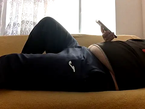 Snapshot of vitek1110 chatting on September 18, 8:16 am vitek1110 online show from September 18, 8:16 am