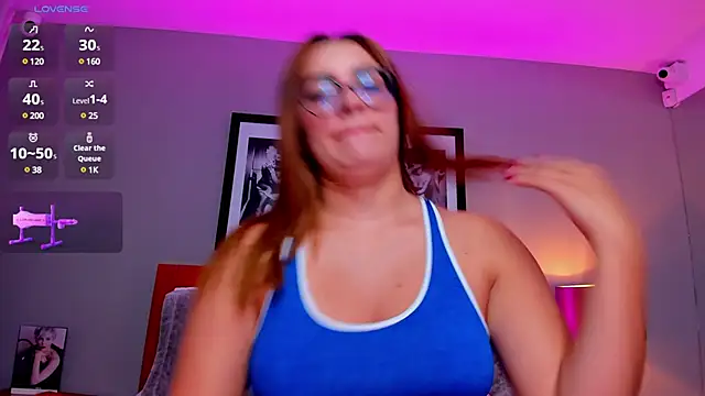 Snapshot of JessyCream chatting on March 6, 10:04 pm JessyCream online show from March 6, 10:04 pm