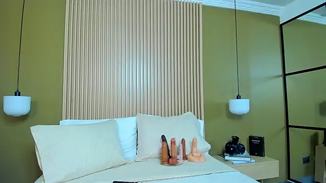 JessyCream online show from April 13, 8:47 pm