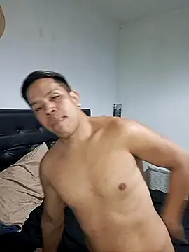 liamlara online show from September 20, 2:01 am