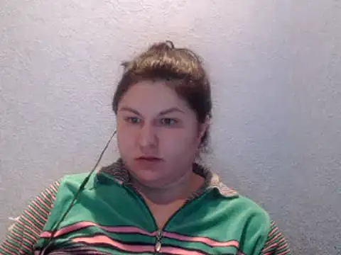 KiraSwee online show from January 24, 6:35 pm