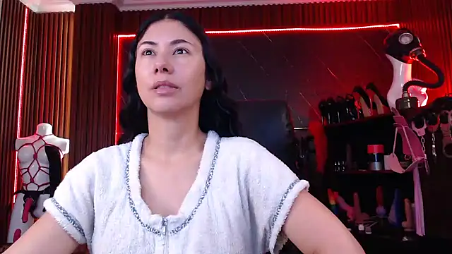 Snapshot of XiaQueen chatting on October 12, 1:21 pm XiaQueen online show from October 12, 1:21 pm