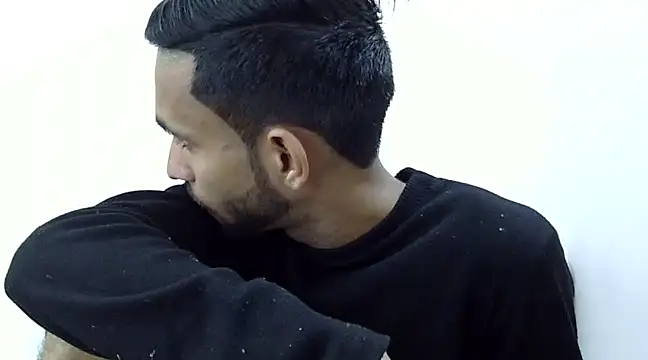 Snapshot of Queen_Couple chatting on February 22, 5:55 am Queen Couple online show from February 22, 5:55 am