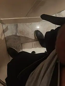 sark0606 online show from February 17, 4:35 pm