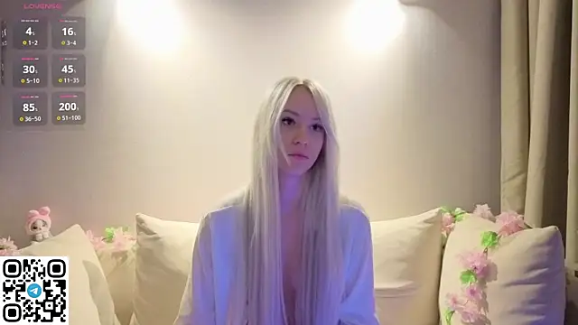 Anadeyaaa online show from December 15, 1:10 am