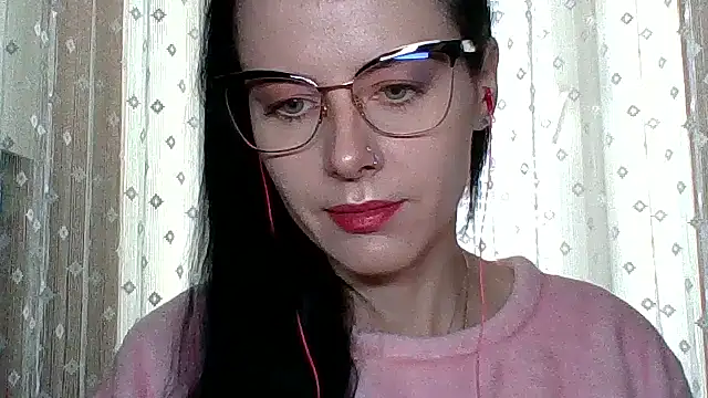 LuminousLady online show from September 12, 7:30 am