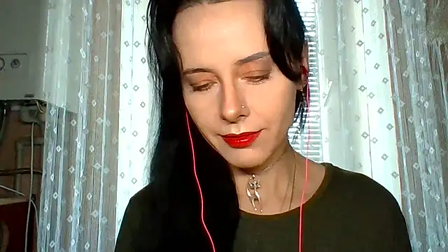 LuminousLady online show from September 22, 6:15 am