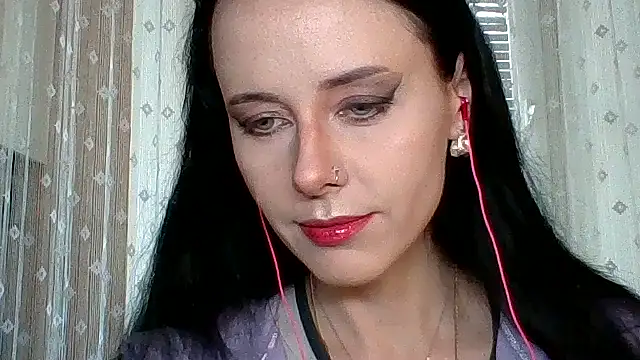 LuminousLady online show from September 29, 1:16 pm