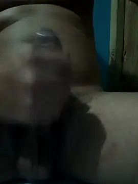 Snapshot of theghoss chatting on November 3, 11:15 pm theghoss online show from November 3, 11:15 pm