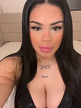 mrsbellanova online show from February 3, 8:57 pm