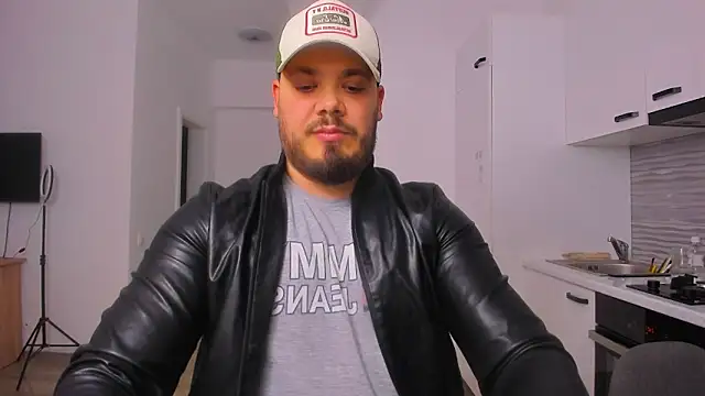 ZackMasterss online show from December 22, 7:11 pm