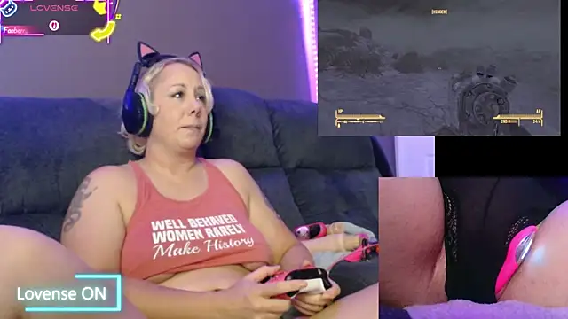 Trixiekittycutie online show from September 19, 6:52 pm