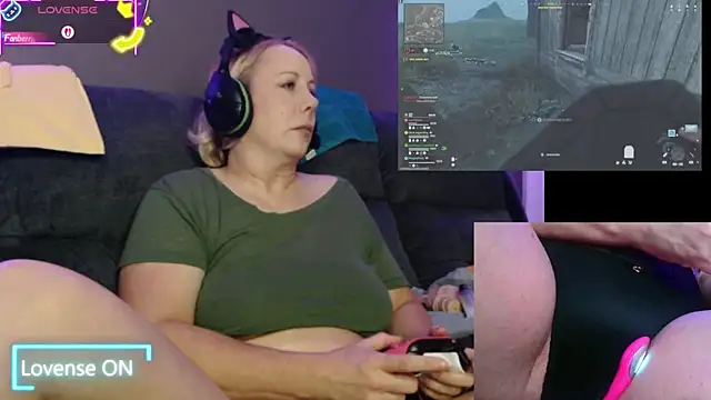 Trixiekittycutie online show from October 11, 1:16 am