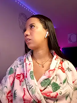 SallyWhitee online show from February 7, 5:00 am