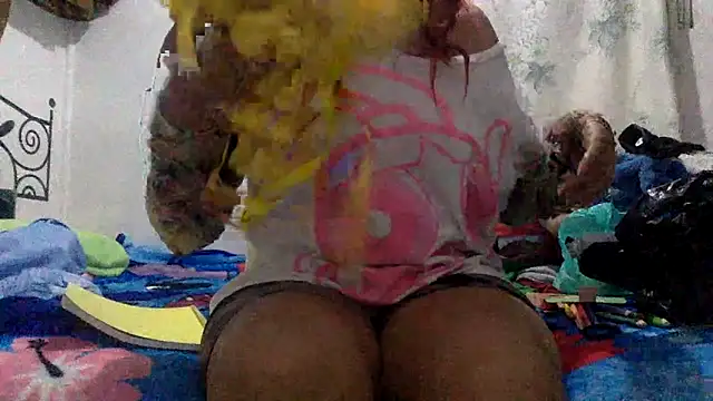 sharonlopez9611 online show from September 17, 4:36 am