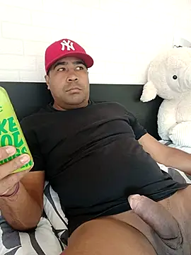 Snapshot of xhoco14 chatting on September 26, 9:24 am xhoco14 online show from September 26, 9:24 am