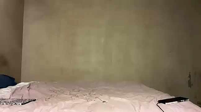 Snapshot of SophieStarShine chatting on March 8, 10:34 pm SophieStarShine online show from March 8, 10:34 pm