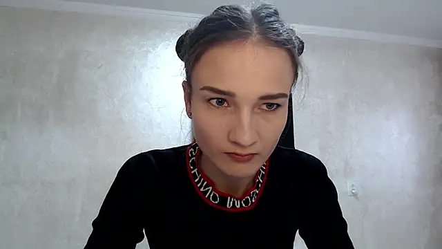 Snapshot of RoyalDessertt chatting on November 11, 9:20 am RoyalDessertt online show from November 11, 9:20 am