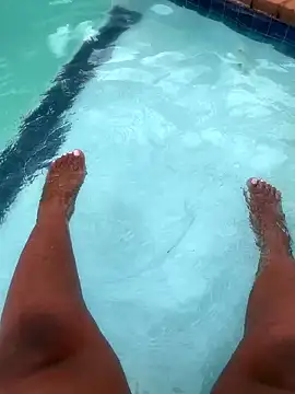 Cuddle Bear online show from January 14, 7:36 am