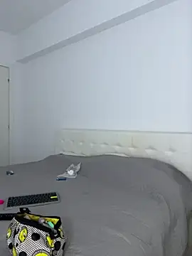 Celine Roxelle online show from December 19, 8:54 am