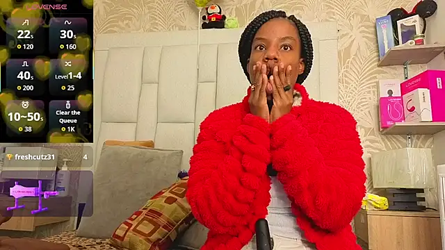 Snapshot of dafnnelewis chatting on June 9, 11:22 am dafnnelewis online show from June 9, 11:22 am