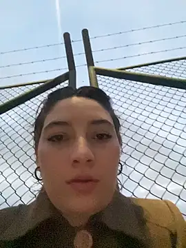 Snapshot of Maggie_Geller chatting on October 27, 10:58 pm Maggie Geller online show from October 27, 10:58 pm