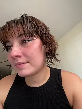 Maggie Geller online show from June 12, 7:13 pm