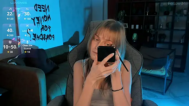 KiraMontoya online show from November 4, 5:12 pm