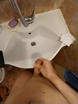 Snapshot of Good_boy000 chatting on February 6, 10:48 am Good boy000 online show from February 6, 10:48 am