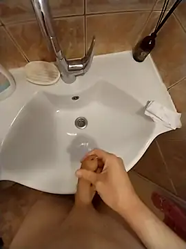 Snapshot of Good_boy000 chatting on February 11, 2:46 pm Good boy000 online show from February 11, 2:46 pm