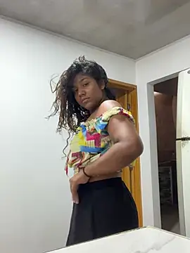 angyyoha04 online show from April 16, 9:50 pm